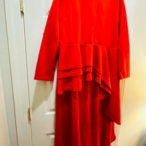 ♥️♥️♥️Beautiful Red Gathered Ruffled Waist Blouse With Tuxedo Style Tail - Picture 11 of 15